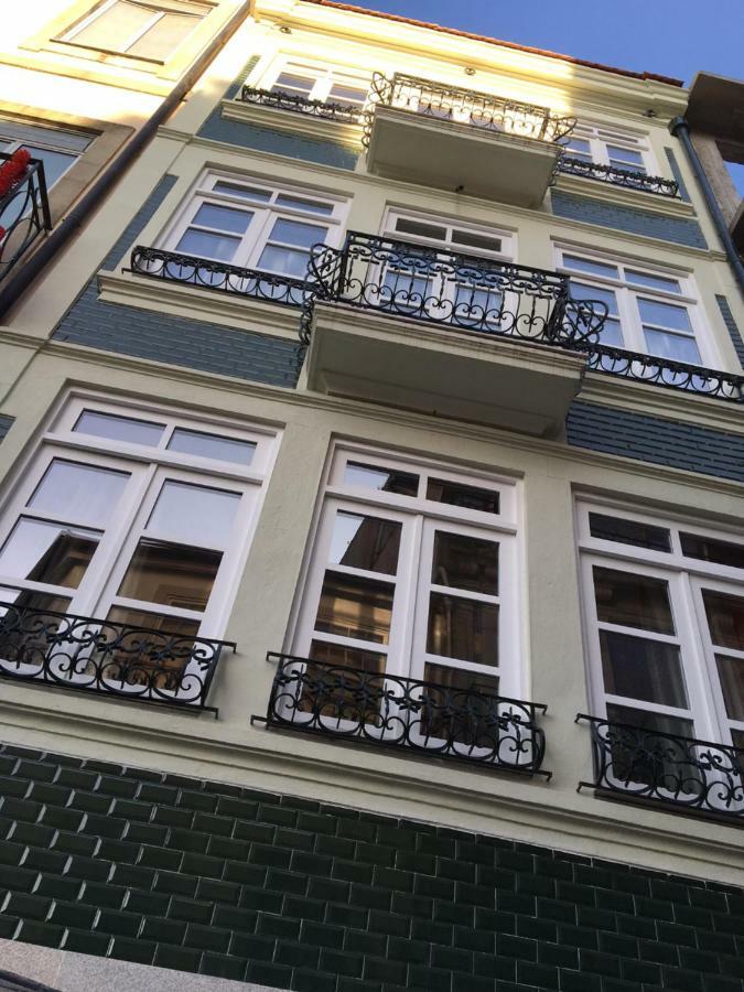 Casas Do Loureiro Apartment Porto Luaran gambar